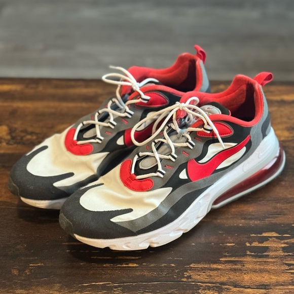 Nike Airmax React 270 - Picture 2 of 3